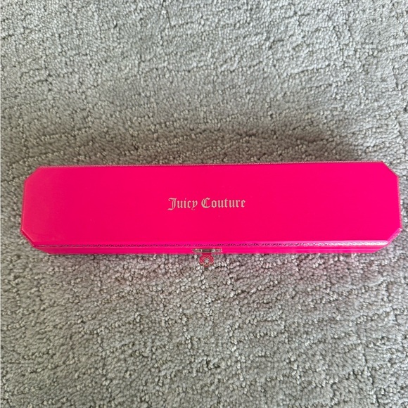 Juicy Couture Gold Charm Bracelet with Pink Ring Charm Y2K 2013 - Picture 8 of 8